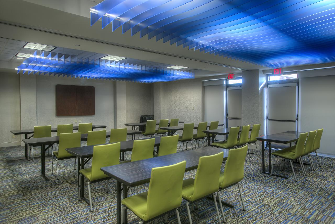 Holiday Inn Express Hotel & Suites Tempe - thumb 12