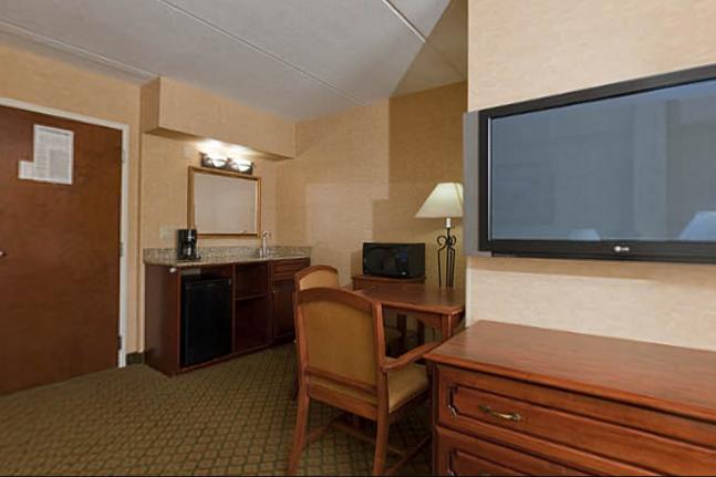 Holiday Inn Express Hotel & Suites Tempe - thumb 27