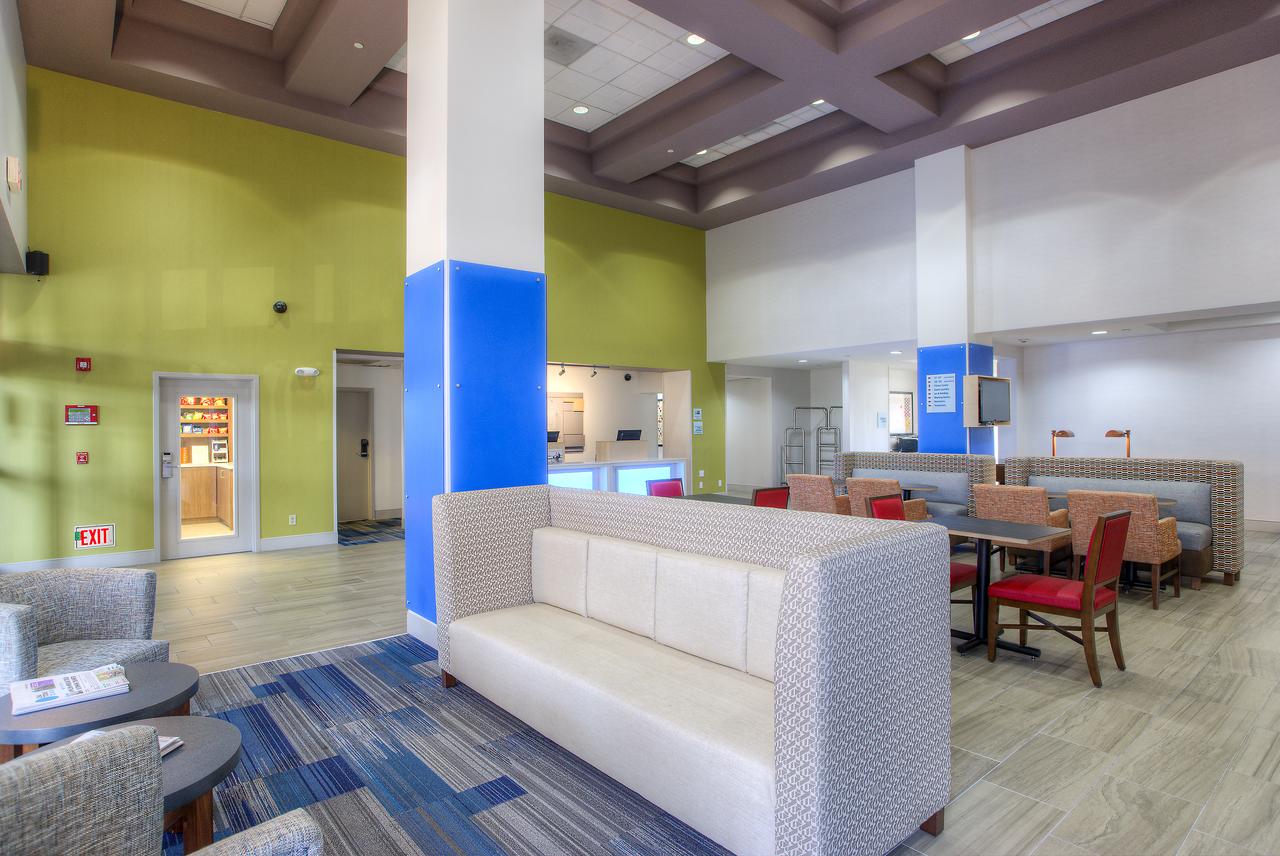 Holiday Inn Express Hotel & Suites Tempe - thumb 18