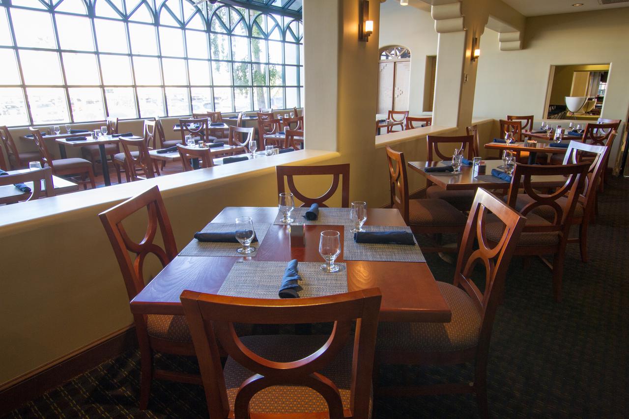 Hilton Phoenix Airport - thumb 35