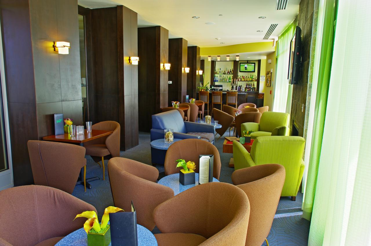 Holiday Inn Phoenix Airport - thumb 25