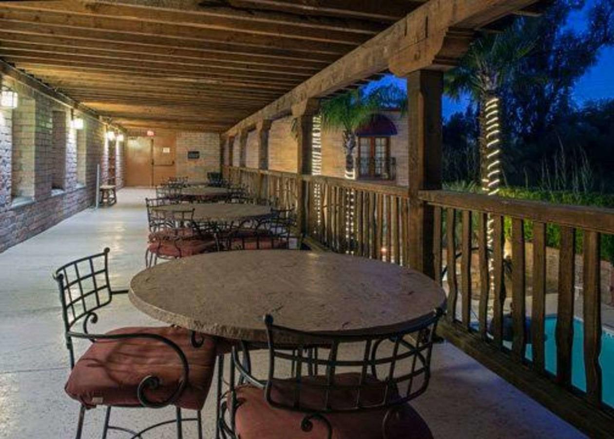 Comfort Suites At Sabino Canyon - thumb 23