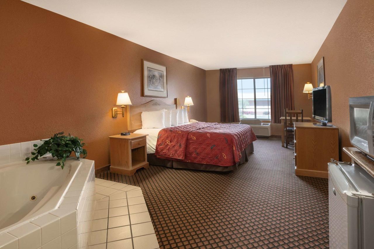 Days Inn & Suites By Wyndham Surprise - thumb 30