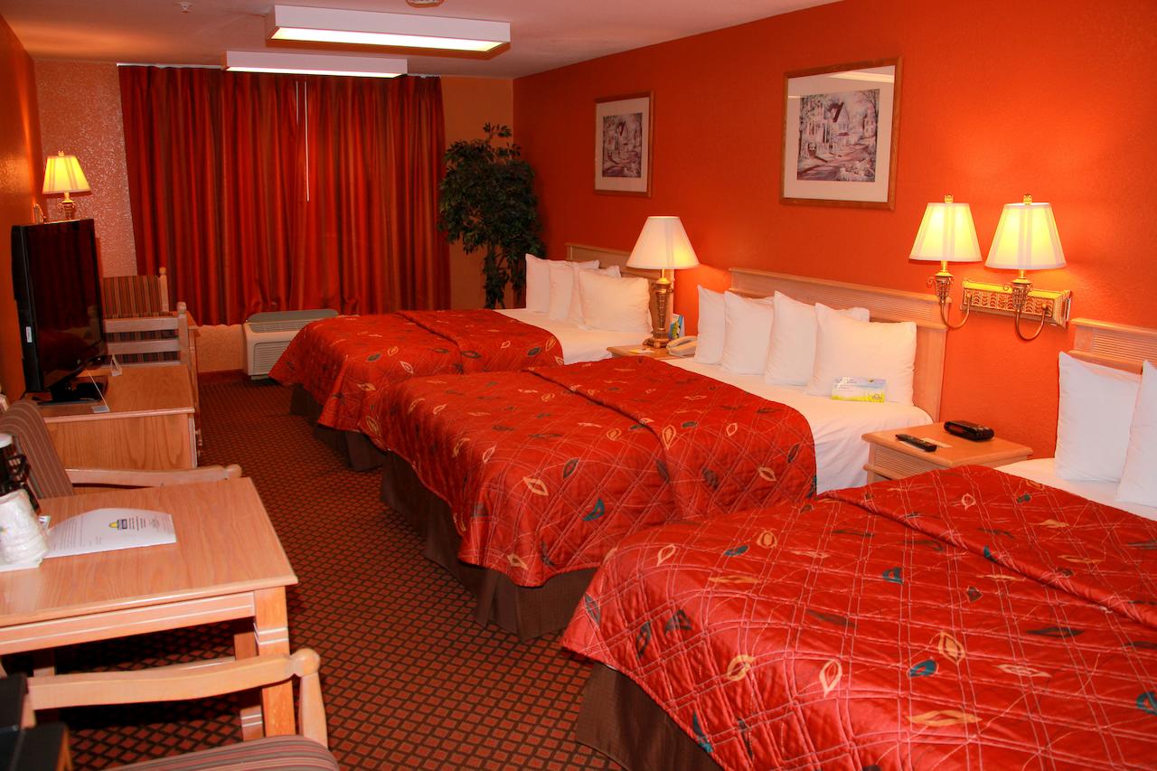 Days Inn & Suites By Wyndham Surprise - thumb 6