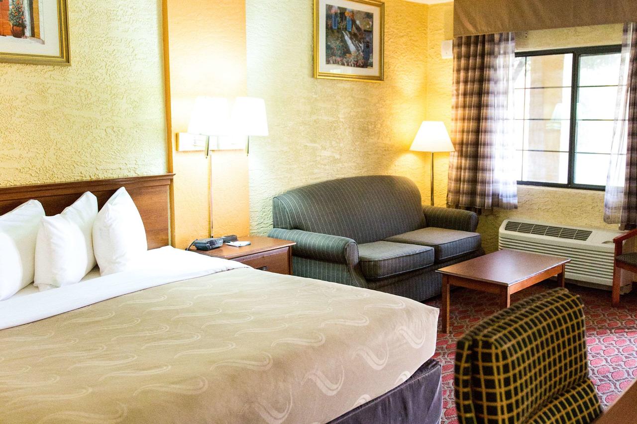 Quality Inn And Suites Goodyear - thumb 29