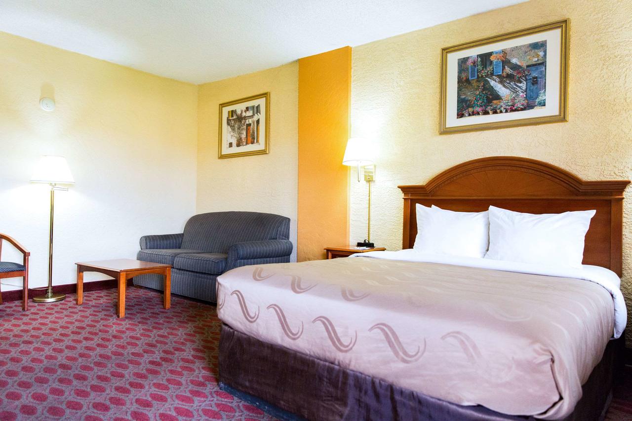 Quality Inn And Suites Goodyear - thumb 32