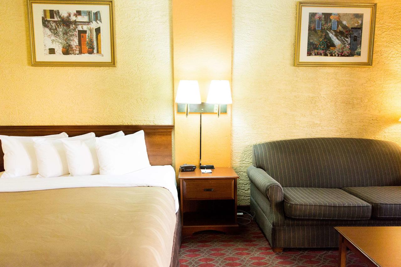 Quality Inn And Suites Goodyear - thumb 28