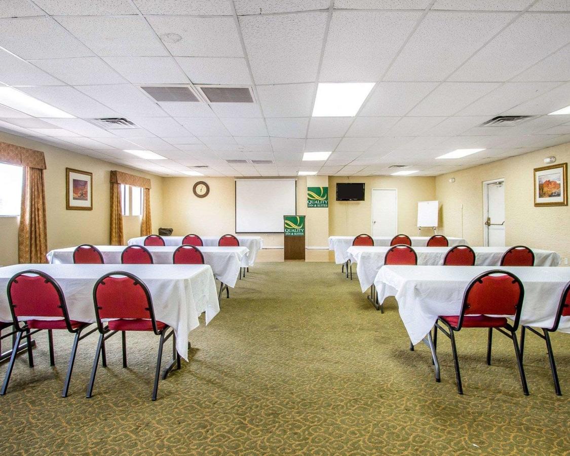 Quality Inn And Suites Goodyear - thumb 1