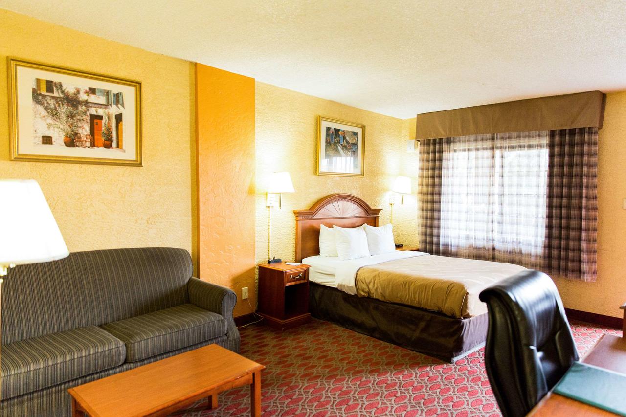 Quality Inn And Suites Goodyear - thumb 38