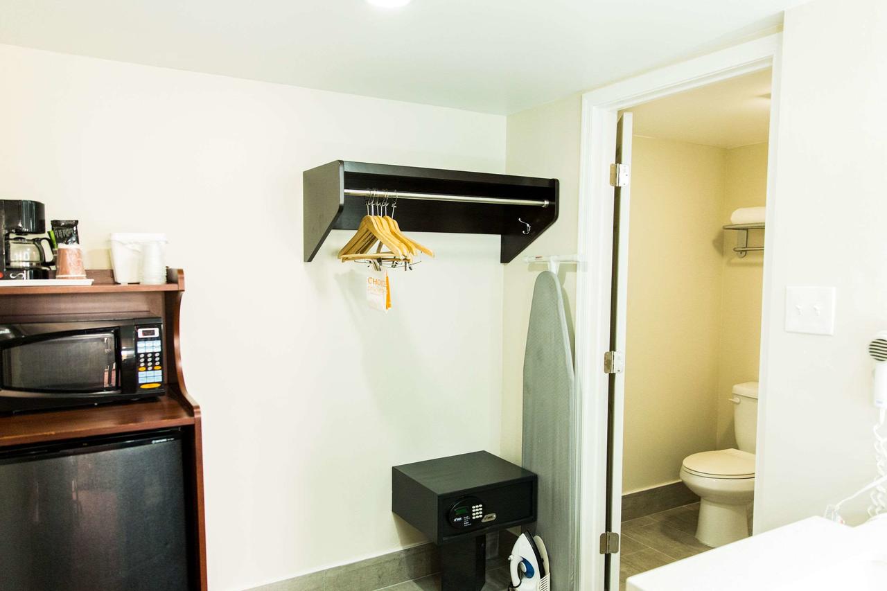 Quality Inn And Suites Goodyear - thumb 40