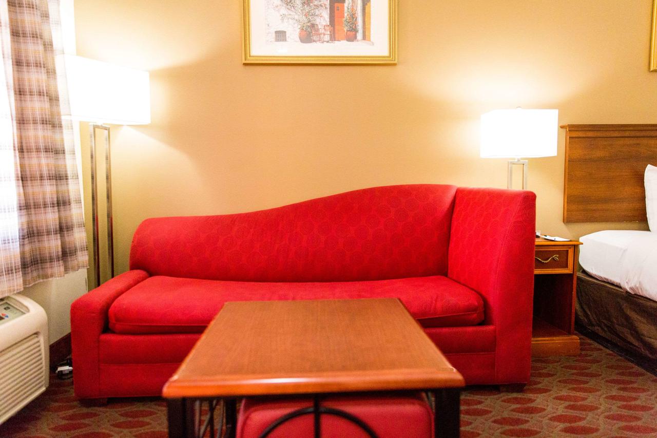 Quality Inn And Suites Goodyear - thumb 35