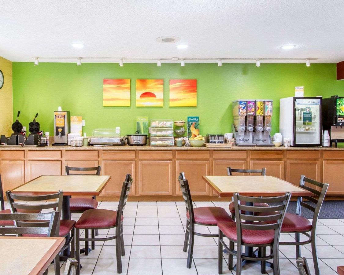 Quality Inn And Suites Goodyear - thumb 12