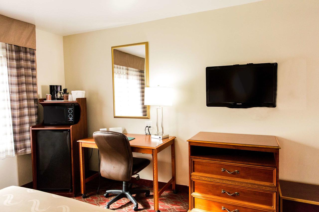 Quality Inn And Suites Goodyear - thumb 24