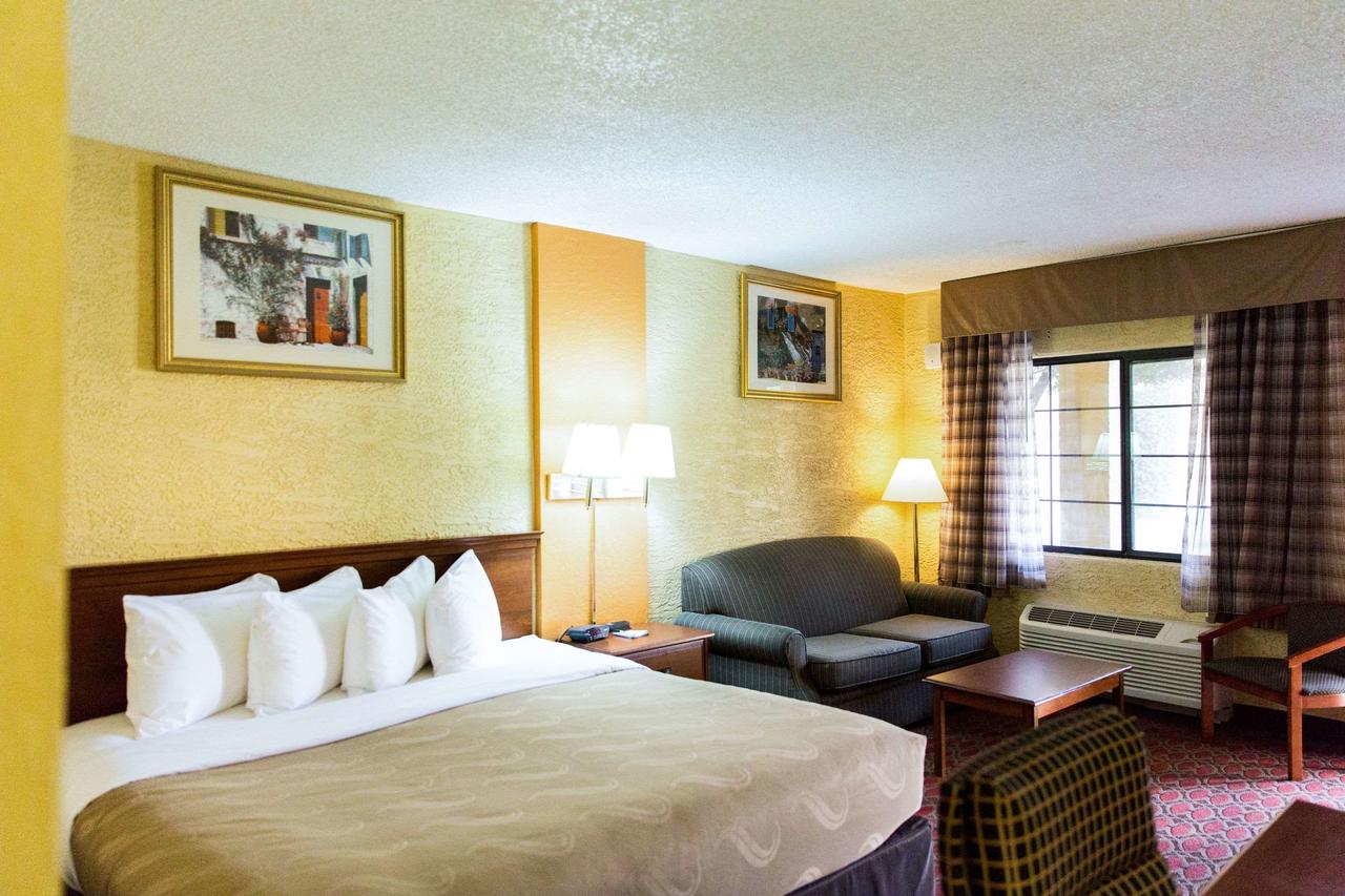 Quality Inn And Suites Goodyear - thumb 26