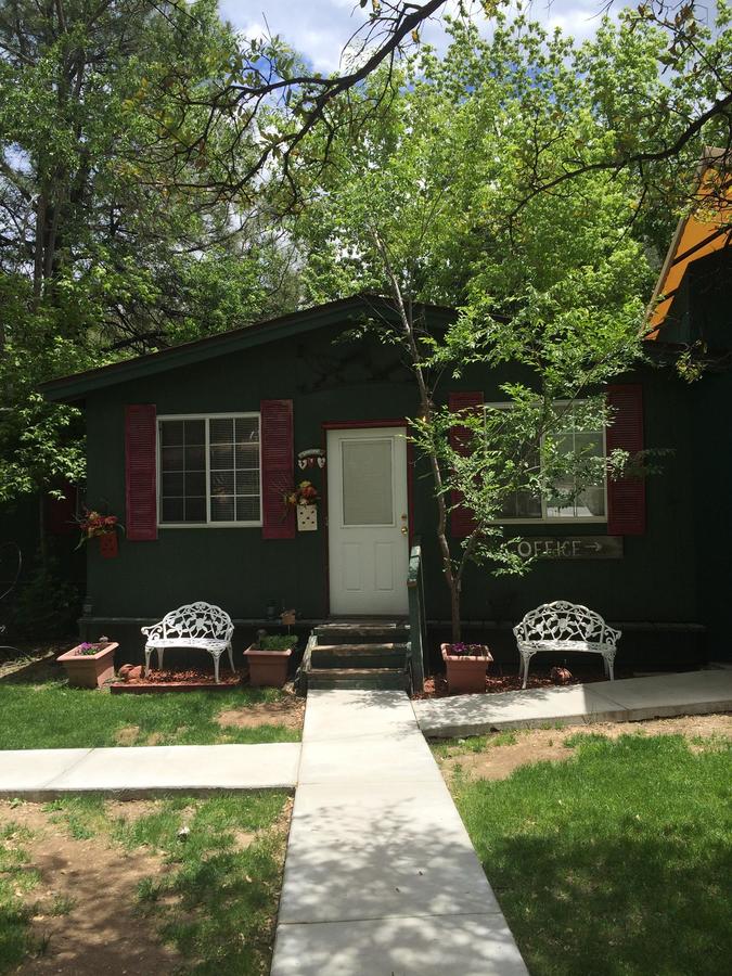 Apple Creek Cottages - thumb 0