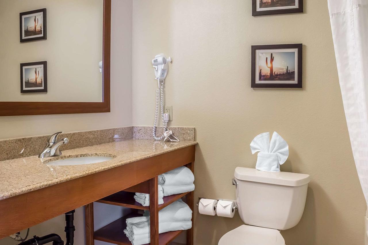 Comfort Inn And Suites Surprise - Phoenix NW - thumb 4