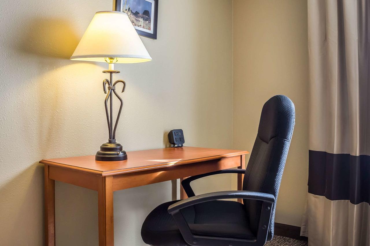 Comfort Inn And Suites Surprise - Phoenix NW - thumb 12