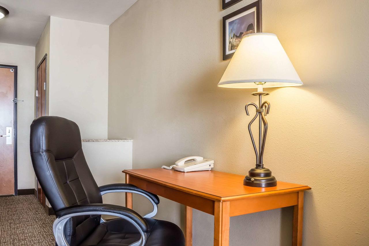 Comfort Inn And Suites Surprise - Phoenix NW - thumb 7
