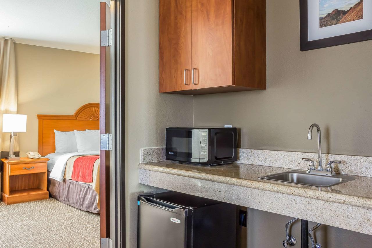 Comfort Inn And Suites Surprise - Phoenix NW - thumb 5