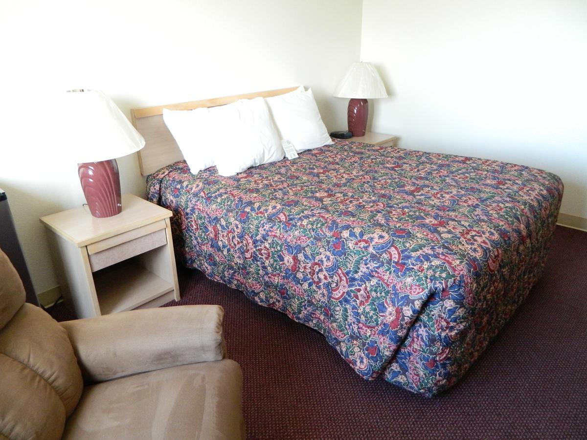 Americas Choice Inn & Suites - thumb 9