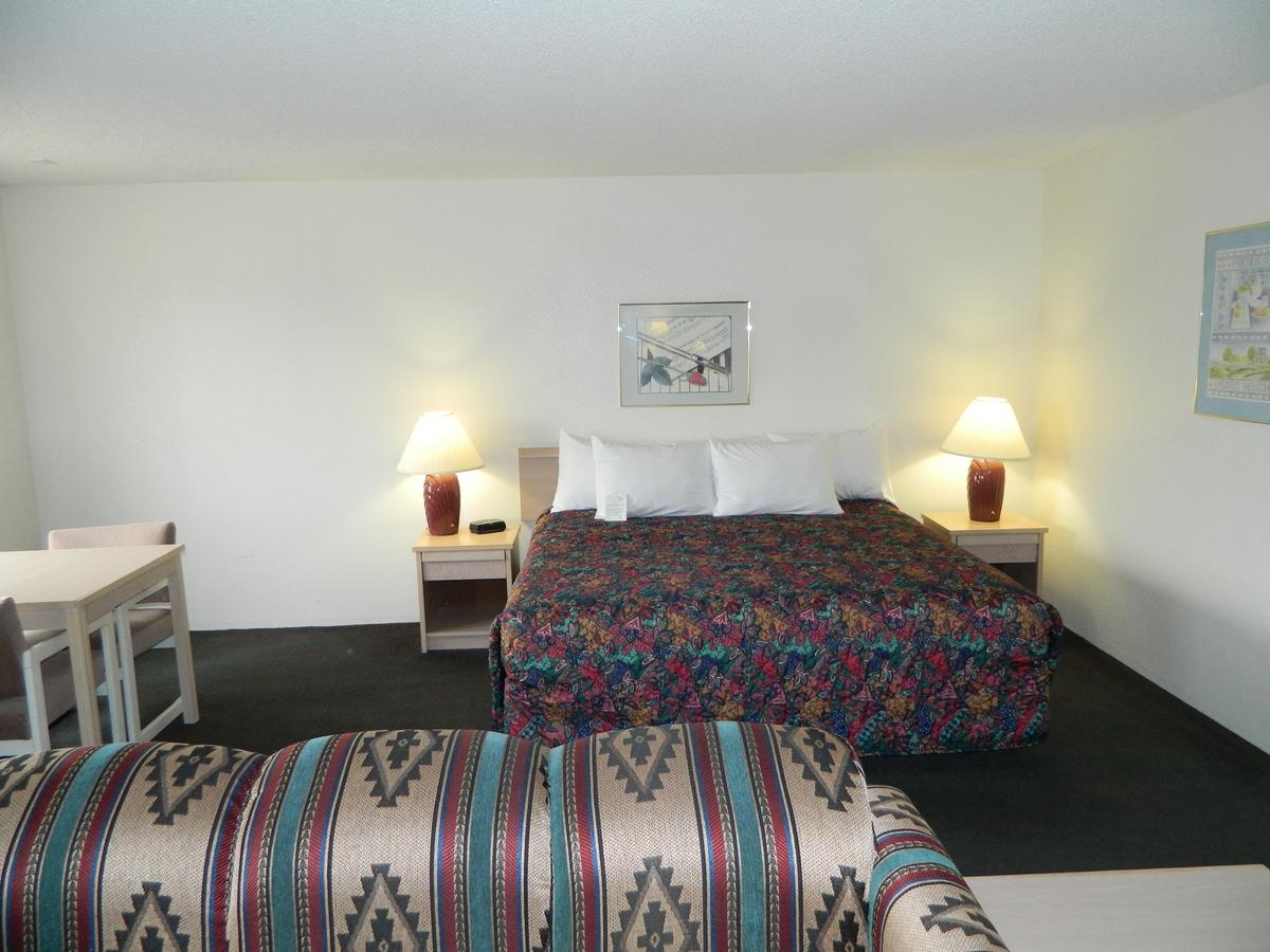 Americas Choice Inn & Suites - thumb 7