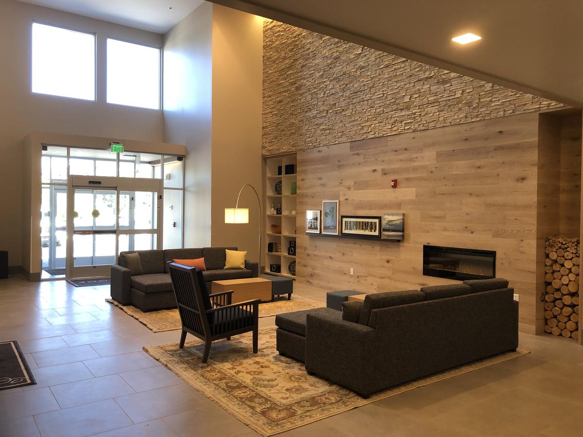Country Inn & Suites By Radisson, Flagstaff Downtown, AZ - thumb 0