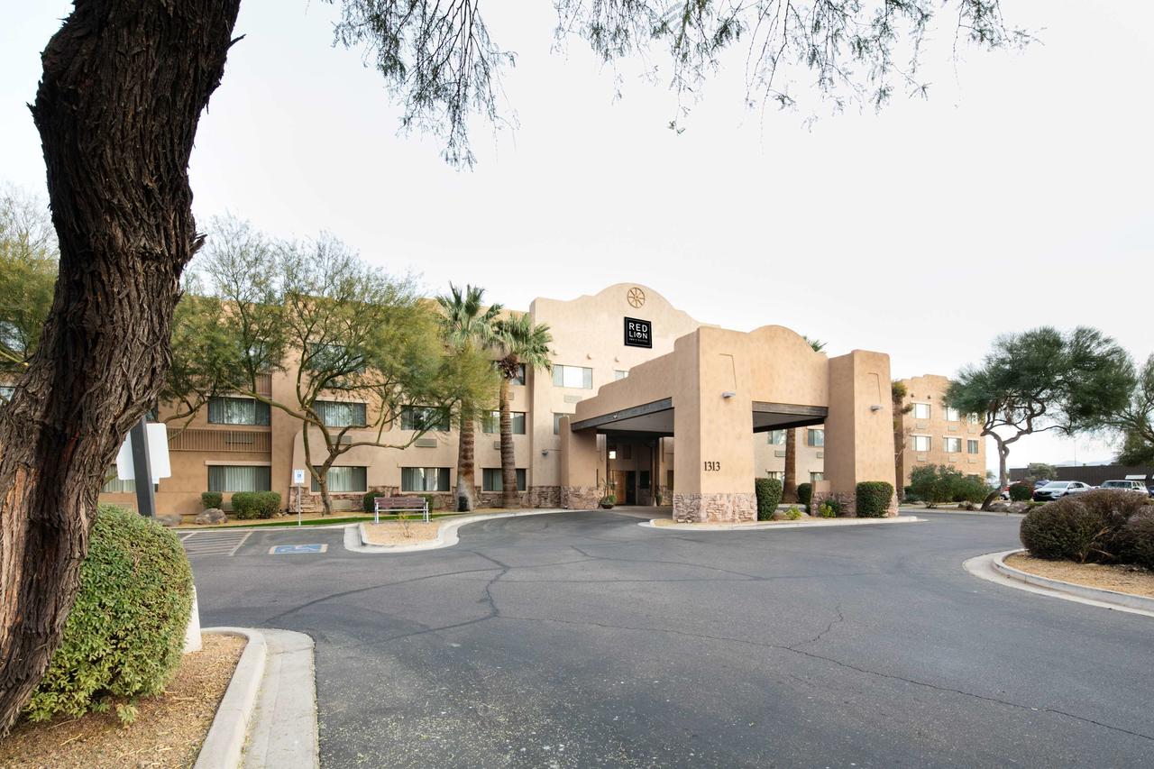 Red Lion Inn & Suites Goodyear - thumb 23