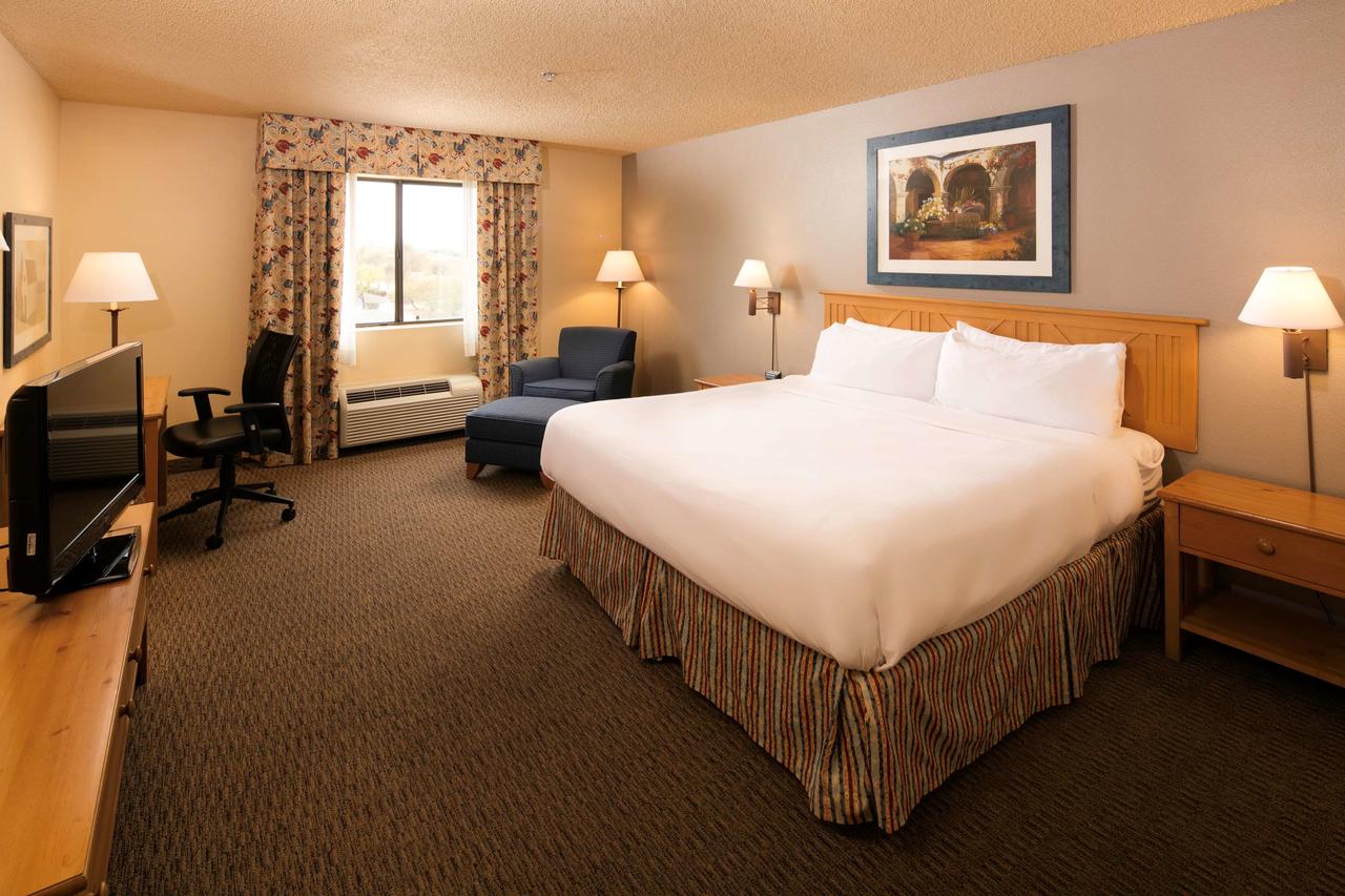 Red Lion Inn & Suites Goodyear - thumb 14