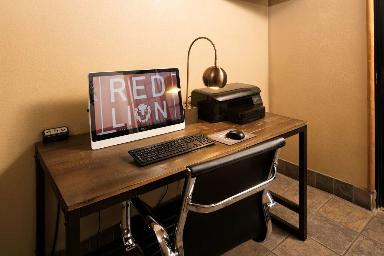 Red Lion Inn & Suites Goodyear - thumb 5
