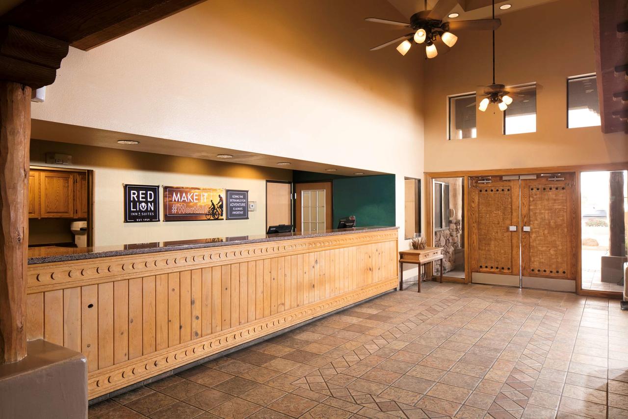Red Lion Inn & Suites Goodyear - thumb 20