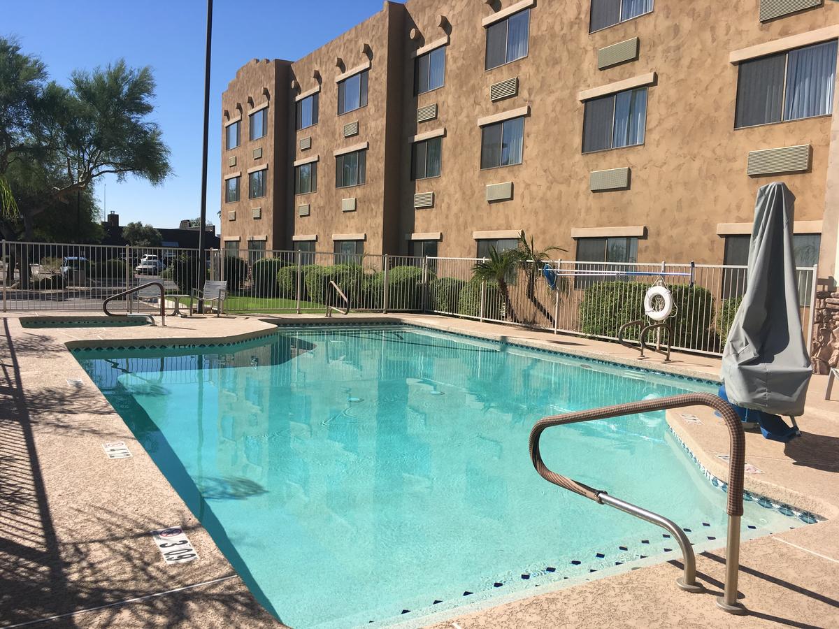 Red Lion Inn & Suites Goodyear - thumb 27