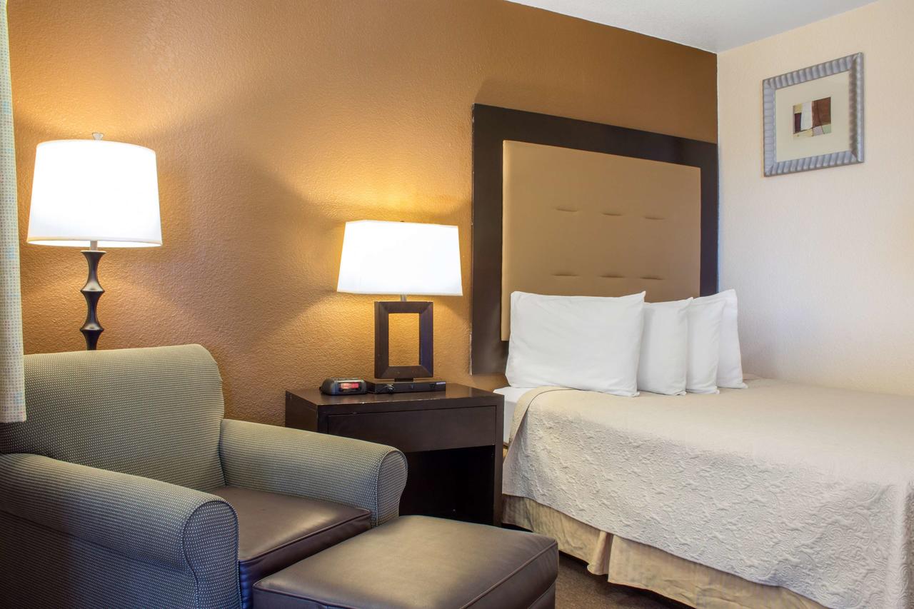 Knights Inn Sierra Vista / East Fry - thumb 44