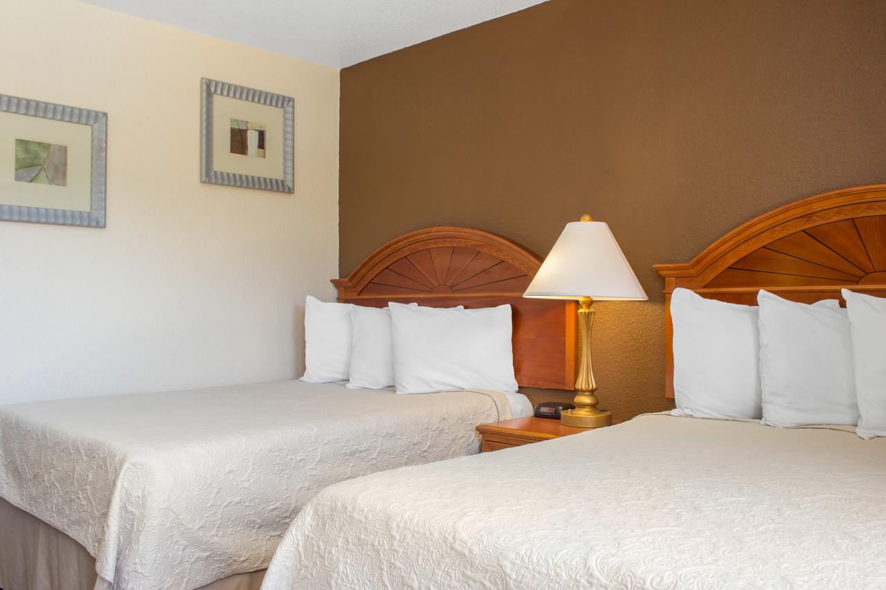 Knights Inn Sierra Vista / East Fry - thumb 4