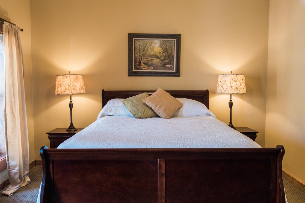 Weatherford Hotel - thumb 31