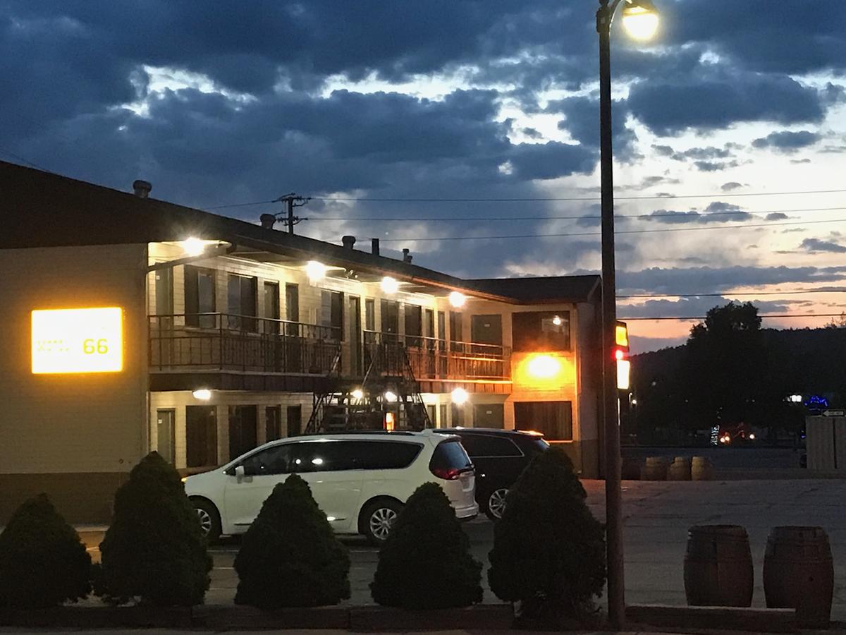 Westerner Motel - thumb 10
