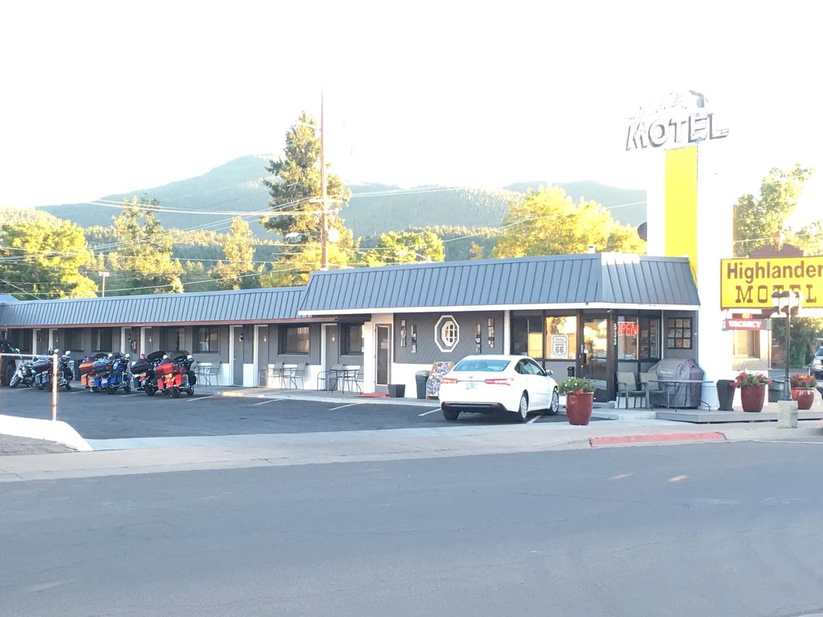 Highlander Motel - thumb 0