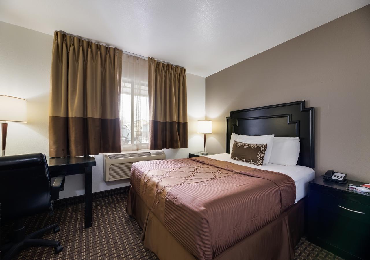 Econo Lodge Inn & Suites - thumb 6