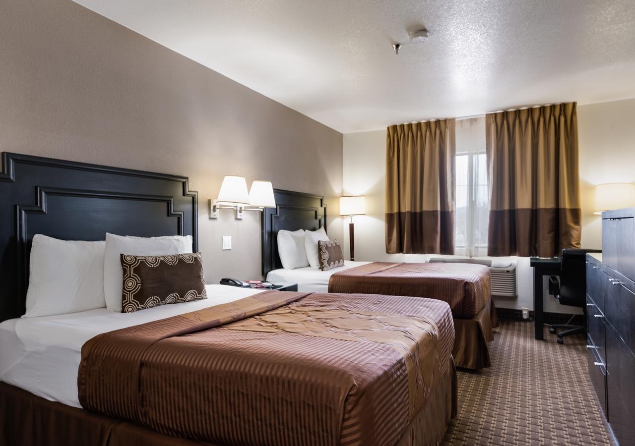Econo Lodge Inn & Suites - thumb 25