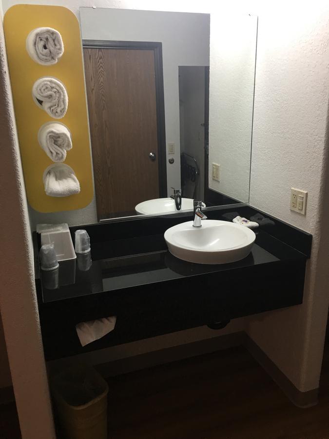 Motel 6 Apache Junction - thumb 5