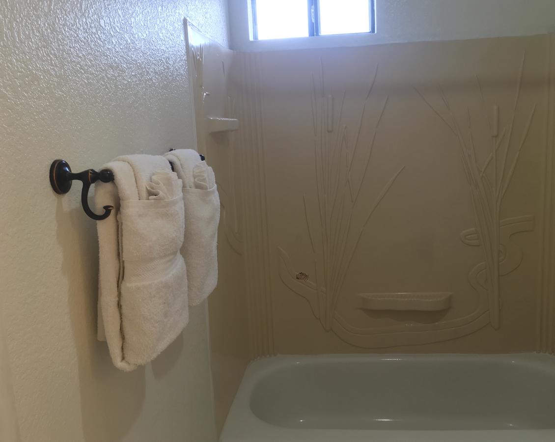 Pine View Motel - thumb 41