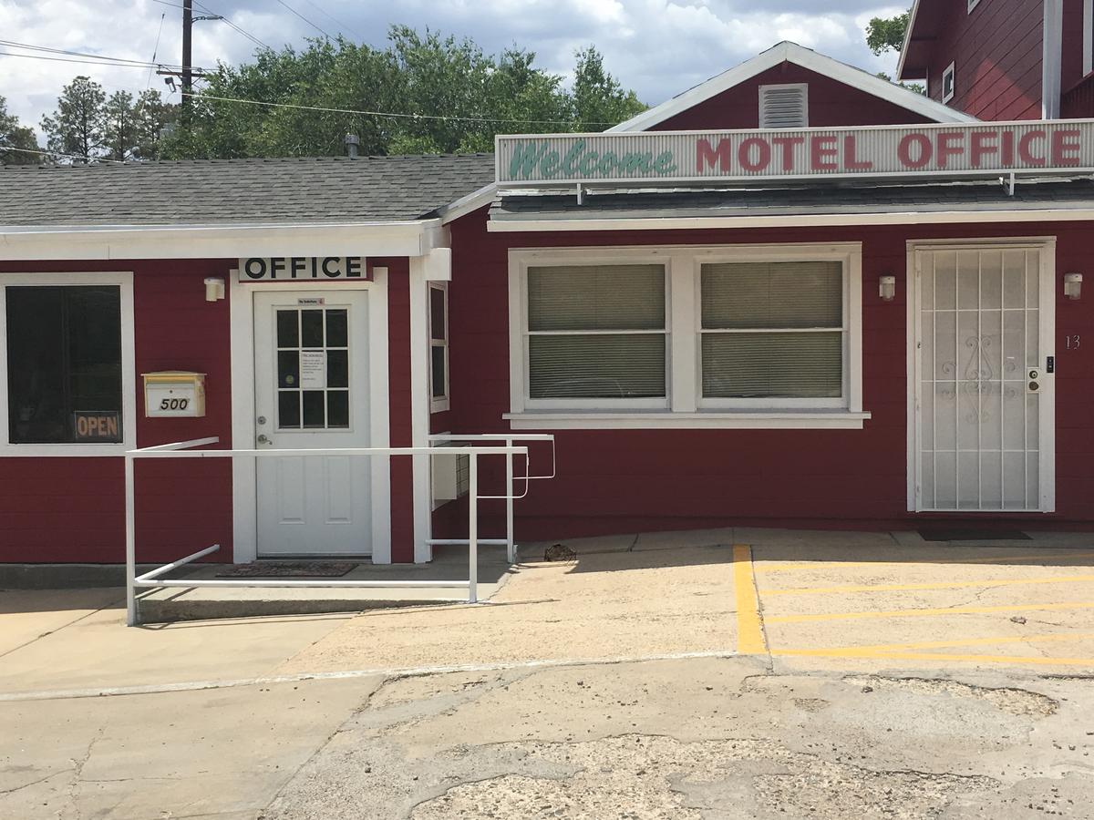 Pine View Motel - thumb 2