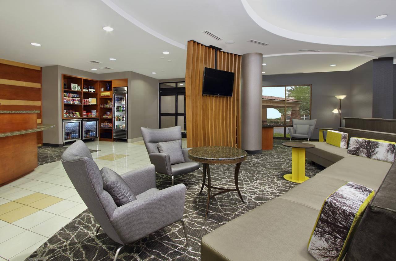 SpringHill Suites Phoenix Glendale Sports - thumb 5