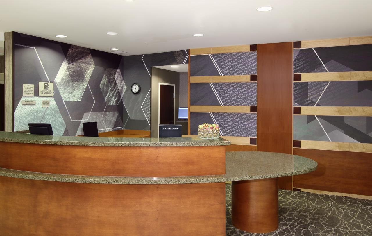 SpringHill Suites Phoenix Glendale Sports - thumb 3