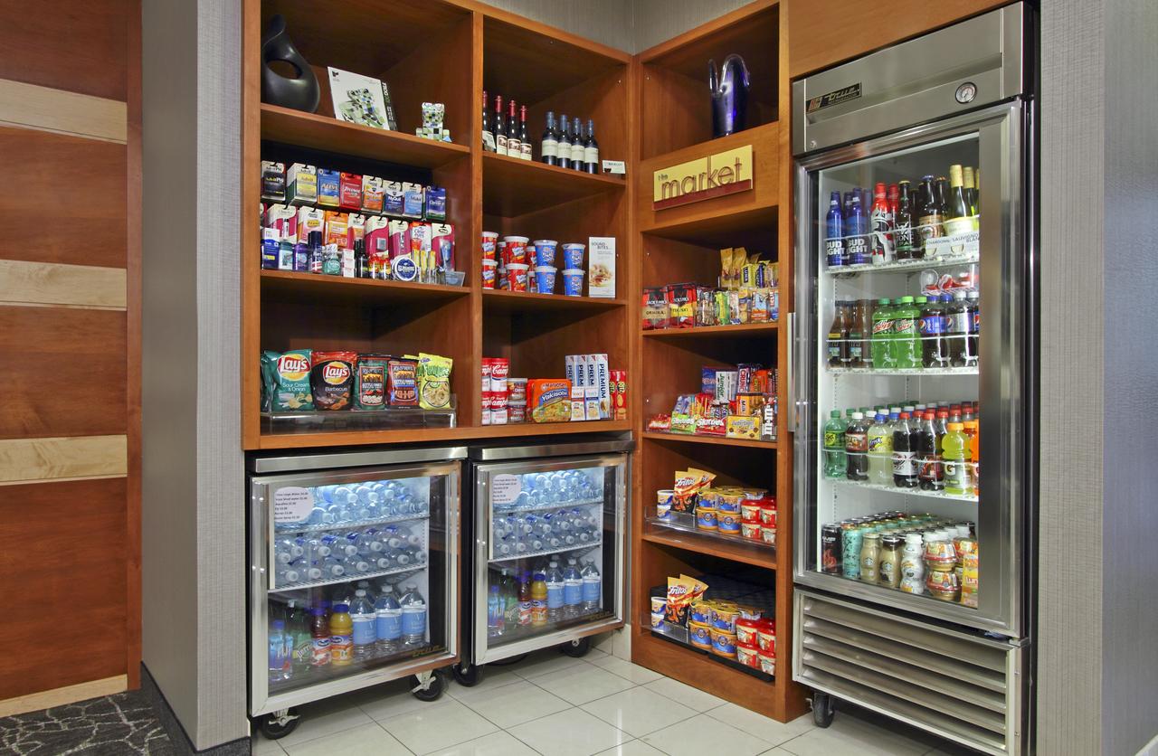 SpringHill Suites Phoenix Glendale Sports - thumb 4