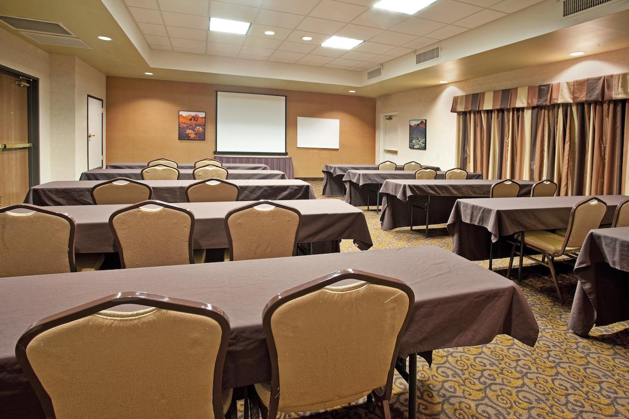 Holiday Inn Express Phoenix/Chandler/Ahwatukee - thumb 15