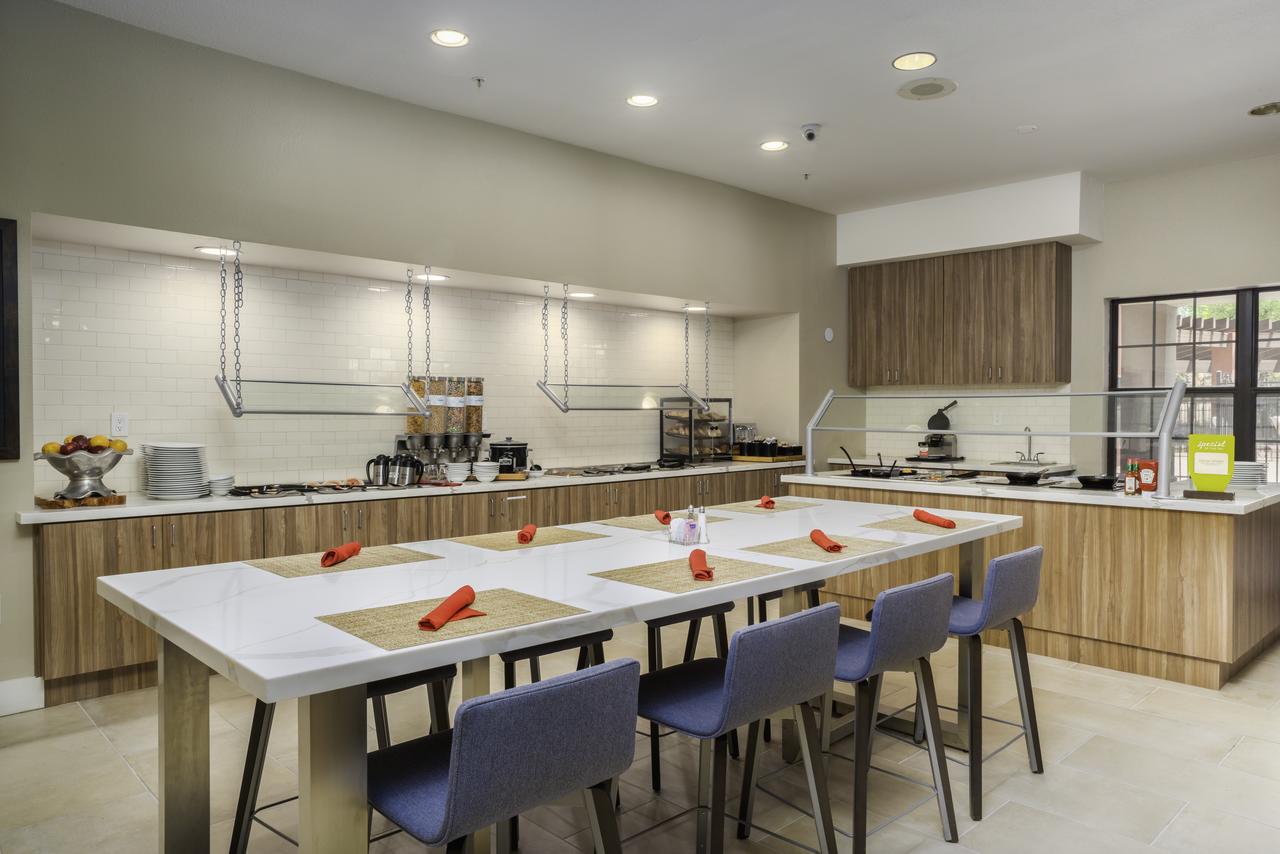 Hilton Garden Inn Phoenix Airport - thumb 18