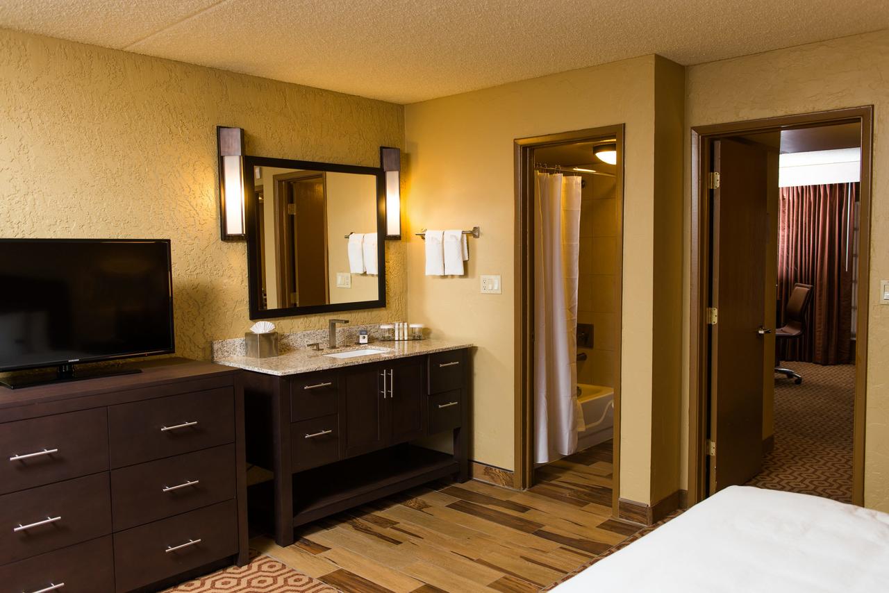 DoubleTree Suites By Hilton Tucson-Williams Center - thumb 20