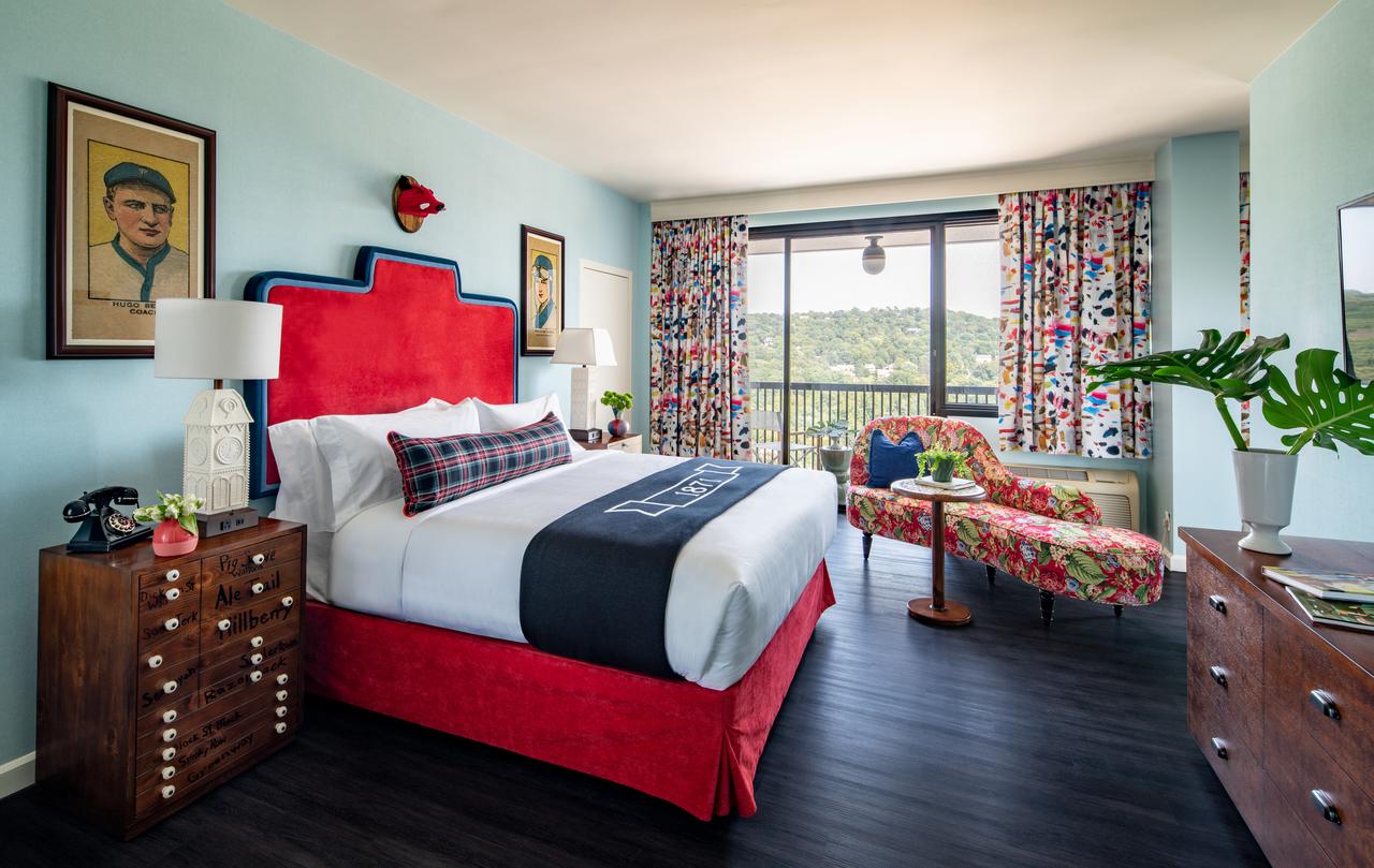 Graduate Fayetteville - thumb 8