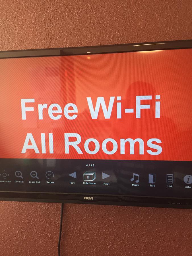 Deluxe Inn - thumb 16