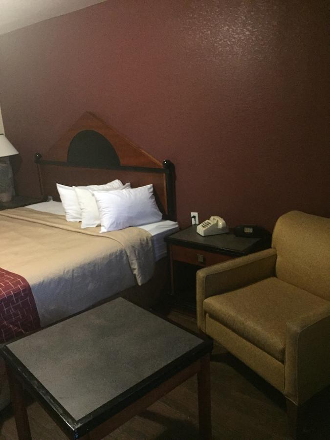 Deluxe Inn - thumb 12